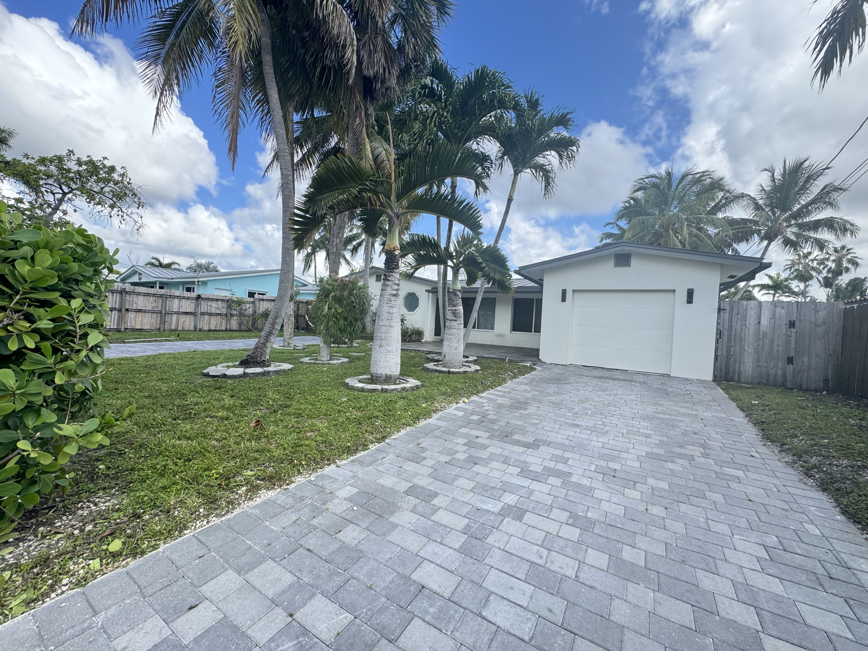 1709 SW 5th Place